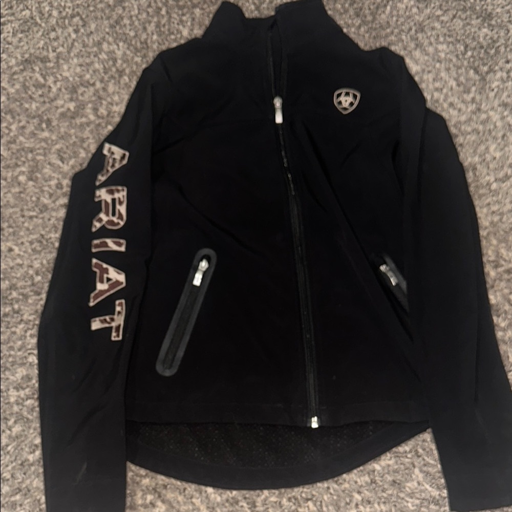 Ariat Black Utility Jacket with High Collar and Fitted Design